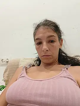 Sposini69 stripchat live cam model