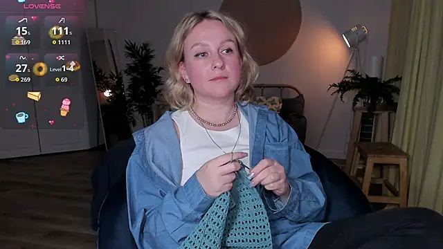 Lazy_Lady stripchat live cam model