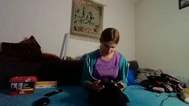 Mercedeswoman8 stripchat live cam model
