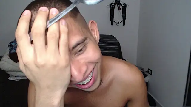 harold_18_ stripchat live cam model