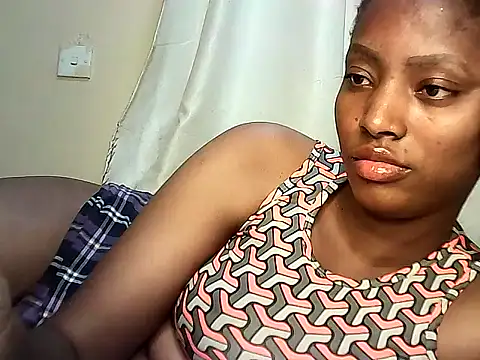 nanaswee stripchat live cam model