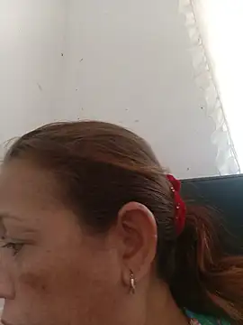 marinita13 stripchat live cam model