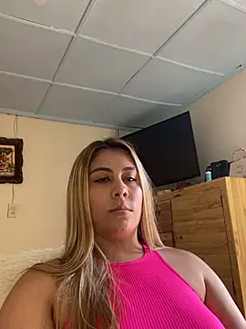 _BellaSmith_ stripchat live cam model