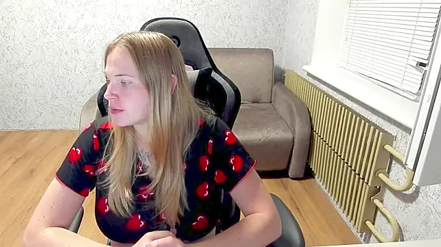 NikkyReyyy stripchat live cam model