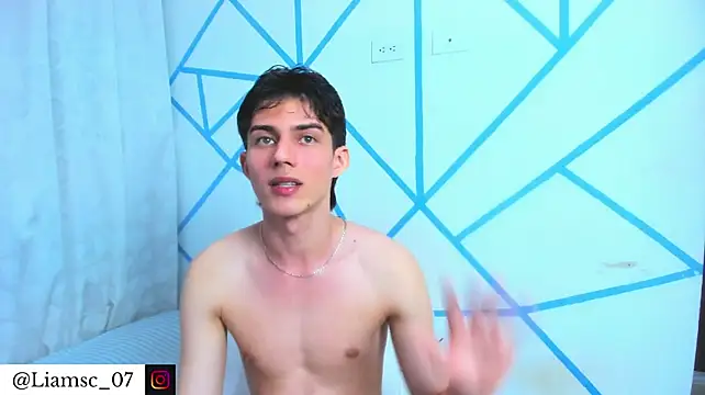 liam_scott77 stripchat live cam model