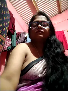TOOOYUMMY stripchat live cam model