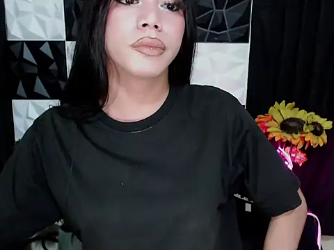 VOLKOVAx stripchat live cam model