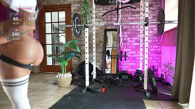 LushianaFitness stripchat live cam model