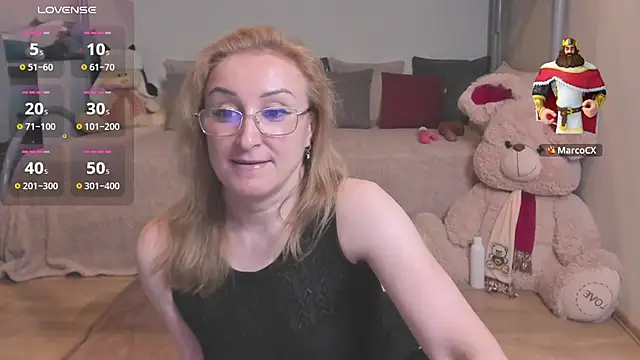 MadissonKiss stripchat live cam model
