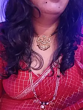 Urmila_kannada_telugu stripchat live cam model
