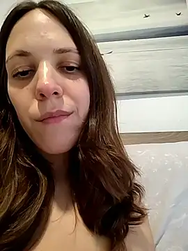 lauflor stripchat live cam model