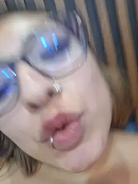 Marilyndackaria_ stripchat live cam model