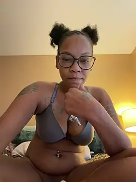 caramelkissss stripchat live cam model
