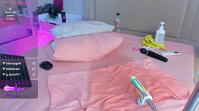 Liastarkk stripchat live cam model