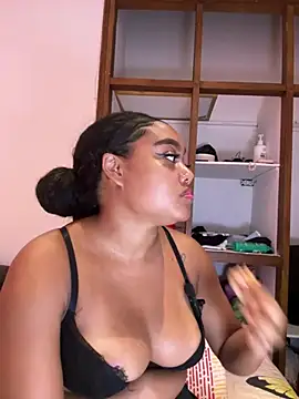 JasmineRose7 stripchat live cam model