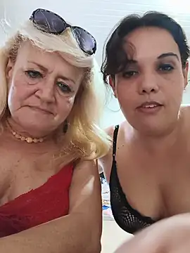 Bellapotencia1985 stripchat live cam model