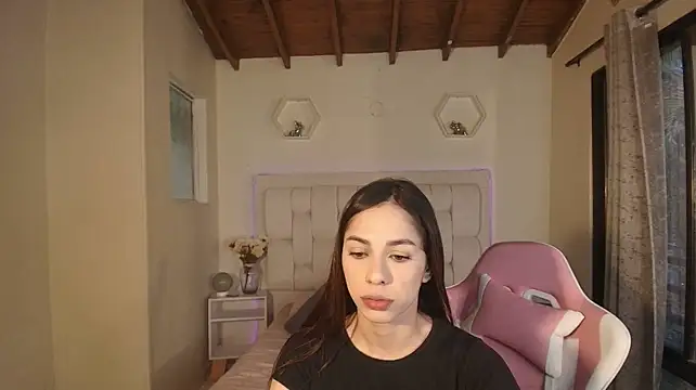 shanakendal2 stripchat live cam model