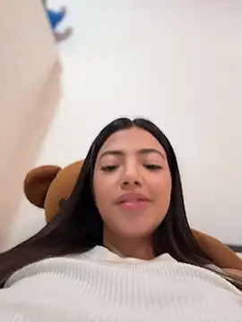 GoodGirlGoneBack stripchat live cam model