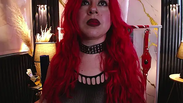 Naty_slavedoll stripchat live cam model