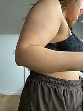 PamAnna stripchat live cam model
