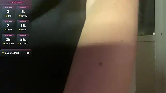 Jessiebest stripchat live cam model