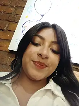 ariana_foxx_ stripchat live cam model