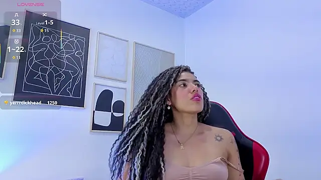_lili_rose_ stripchat live cam model