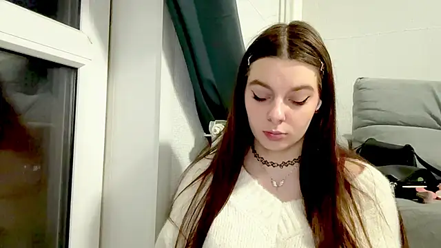 SimoneEbesu stripchat live cam model