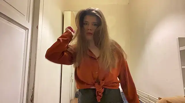 JaquelynObando stripchat live cam model