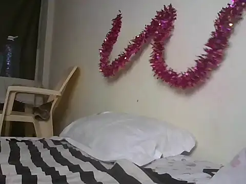 Newbird69 stripchat live cam model
