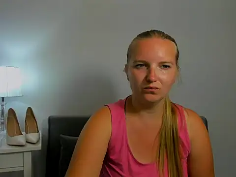 RoseTeacherX stripchat live cam model