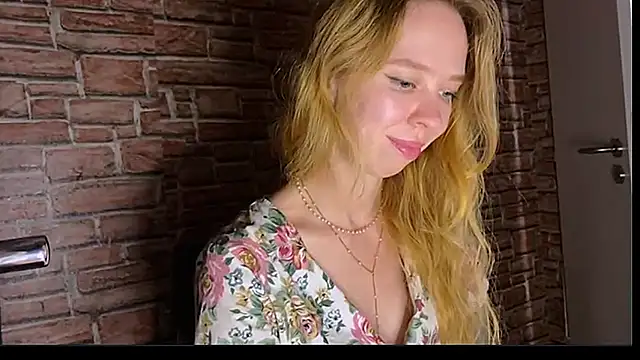 ElizaStorm stripchat live cam model