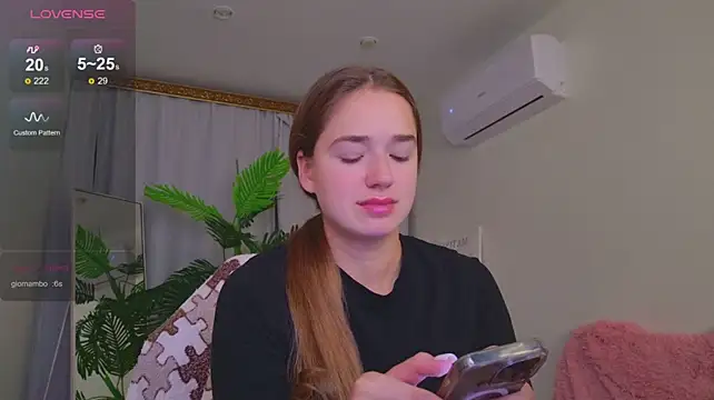 LovelyJessie stripchat live cam model