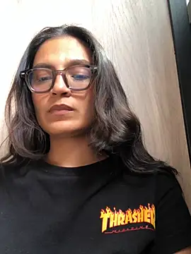 Gia_Mazzon stripchat live cam model
