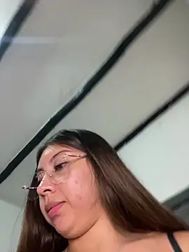 Sara-cooper2 stripchat live cam model