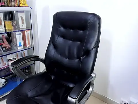 Alexx_bigcockk_ stripchat live cam model
