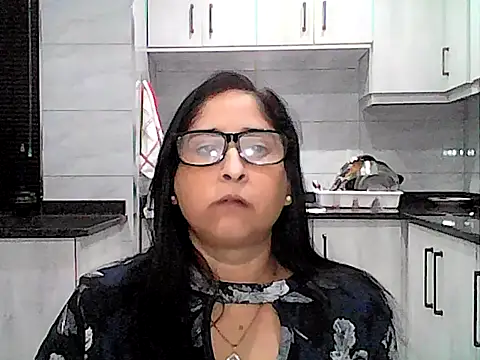 Indiankushy stripchat live cam model