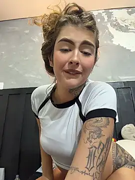 miiabellovic stripchat live cam model