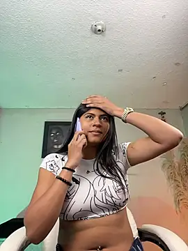 ELAHIA_1 stripchat live cam model
