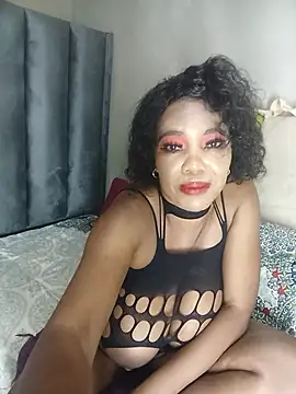 DirtyNaNa10 stripchat live cam model