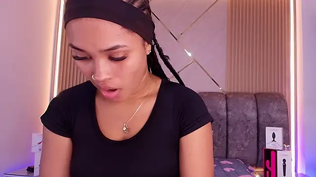naia_blessed stripchat live cam model