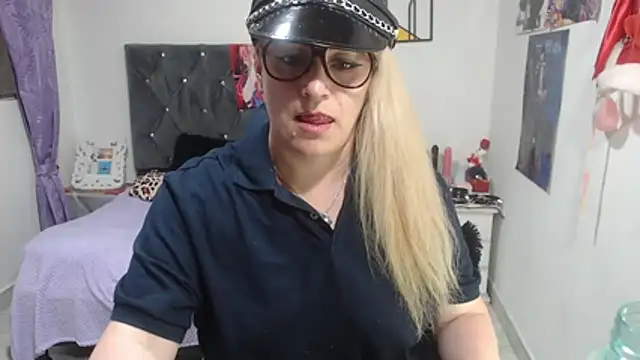 emperabigbootybigass stripchat live cam model