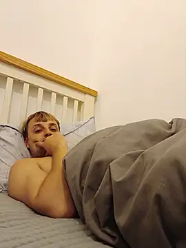 Levarboy stripchat live cam model