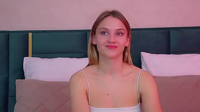 StacyEvances stripchat live cam model