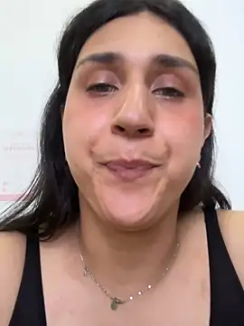 AryloverX stripchat live cam model
