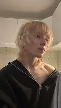 ixistudiomember stripchat live cam model