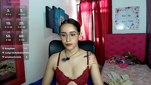 miley_blue_ stripchat live cam model