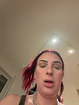OliviaaFischer stripchat live cam model