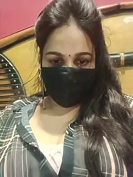 0Muskaan stripchat live cam model