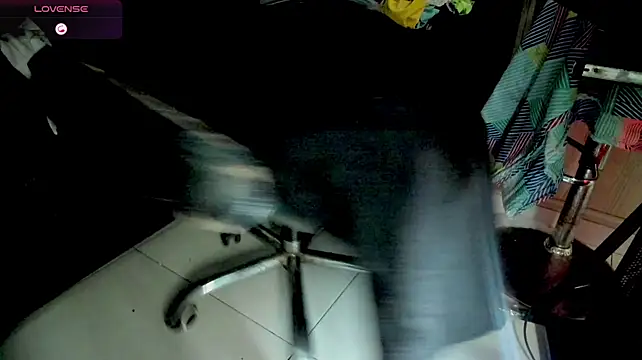 DirtyKhloy stripchat live cam model